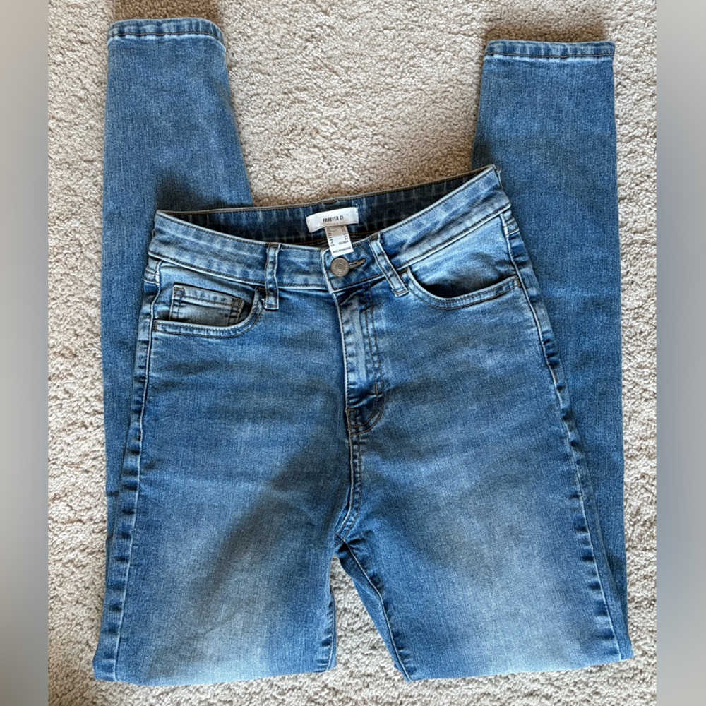 High waist skinny jean stretch forever 21 size US24 size 2
